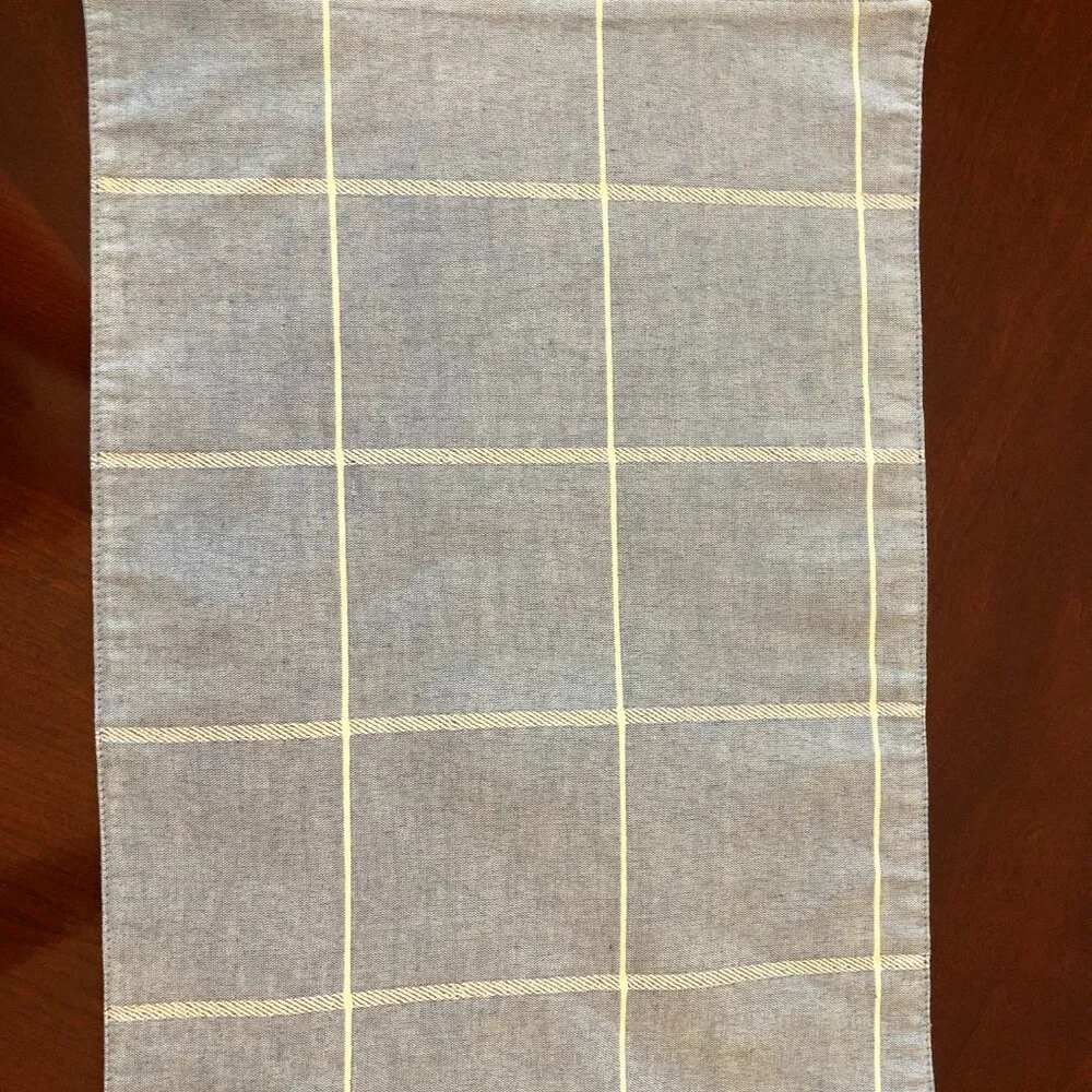 Tablecloth + napkins + placemats 106"x56" - Picture 6 of 9